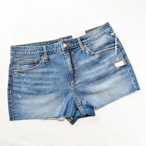 Universal Thread Light Wash Denim High Rise Shorts Size 12 NWT